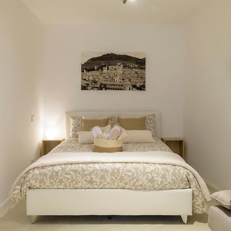 Casa Falcucci Губбио Экстерьер фото